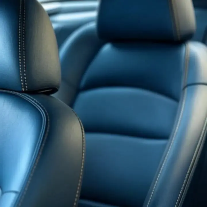 Luksusowe skórzane wnętrze samochodu